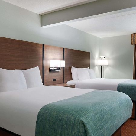 Wingate By Wyndham Louisville East Extérieur photo