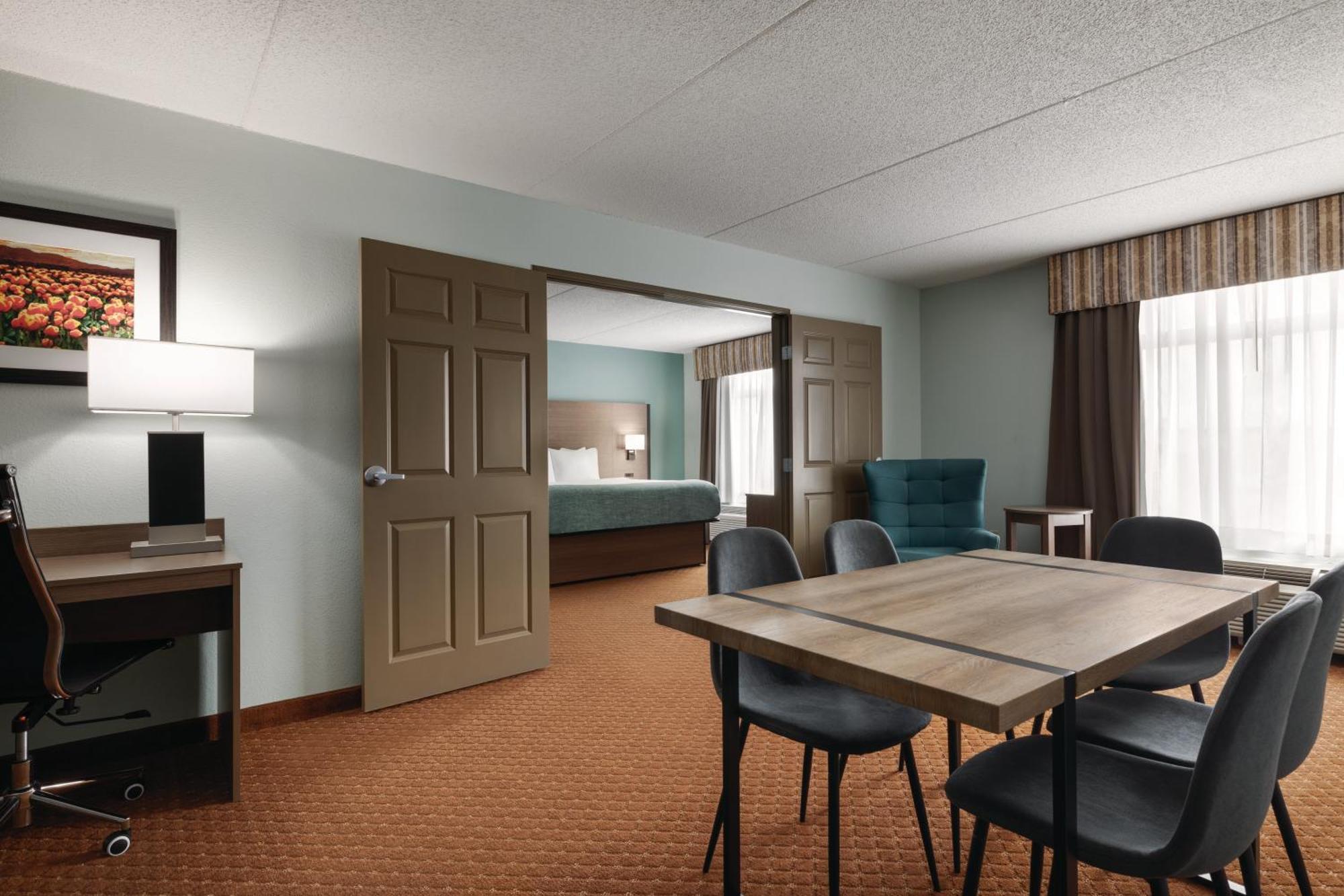 Wingate By Wyndham Louisville East Extérieur photo
