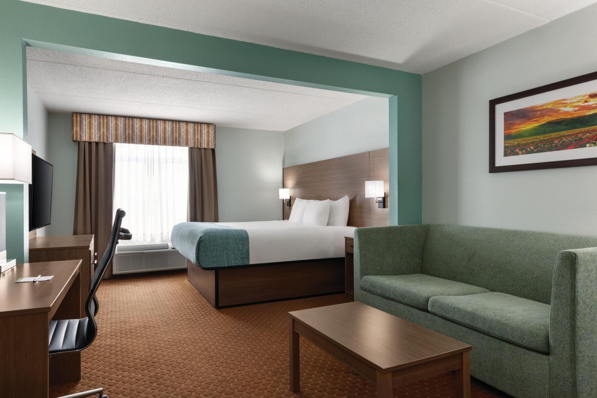 Wingate By Wyndham Louisville East Extérieur photo