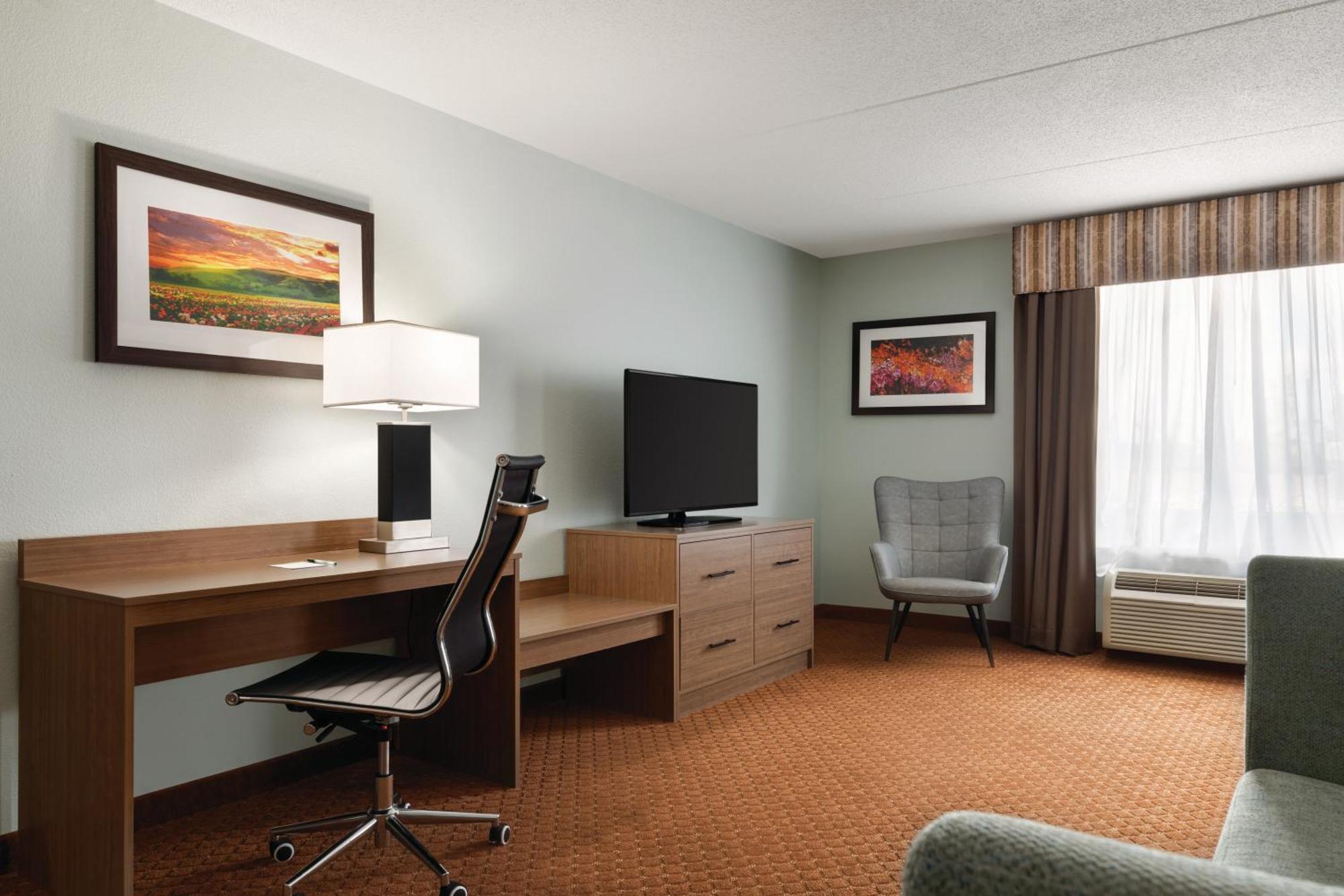 Wingate By Wyndham Louisville East Extérieur photo
