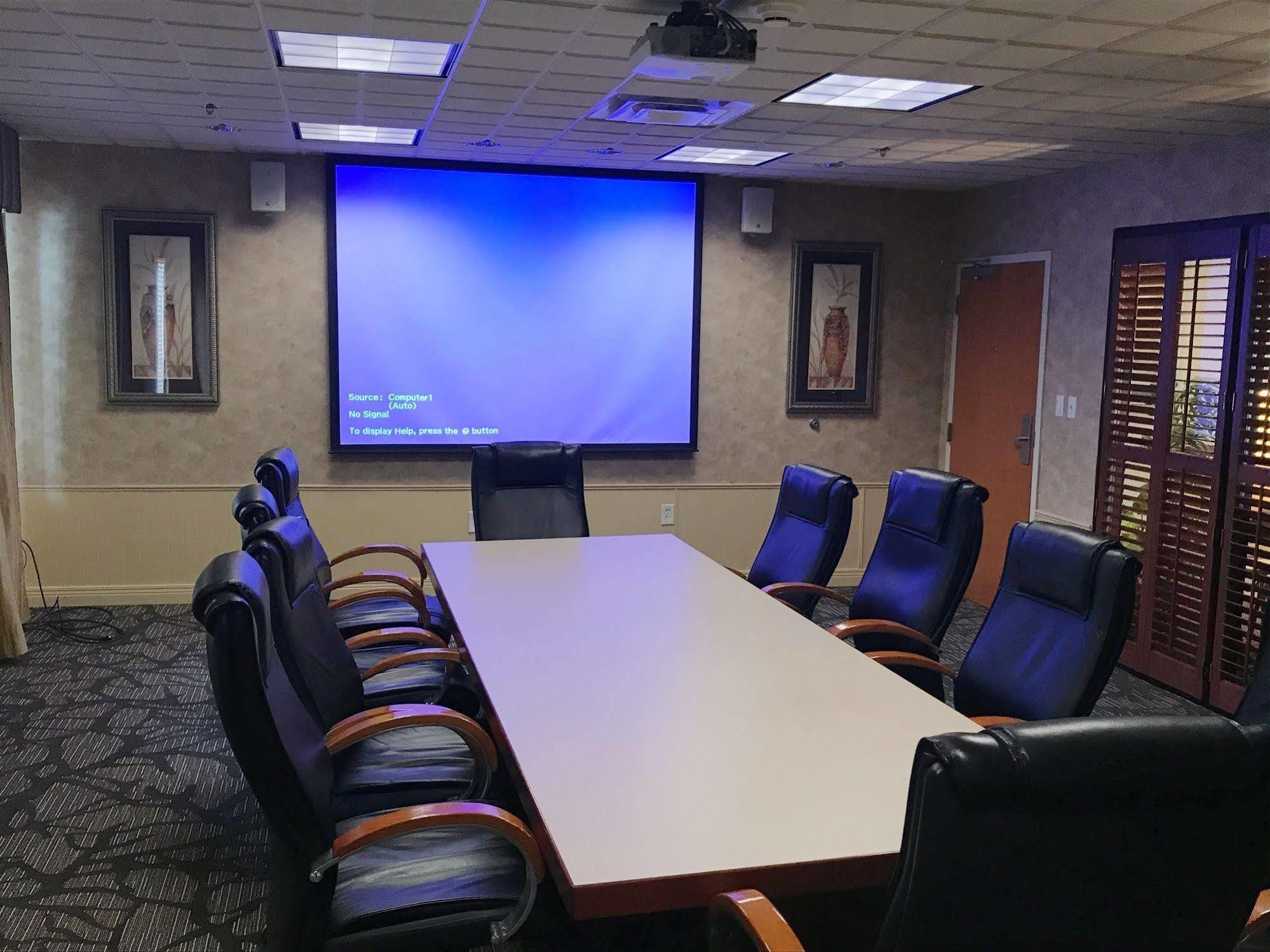 Wingate By Wyndham Louisville East Extérieur photo