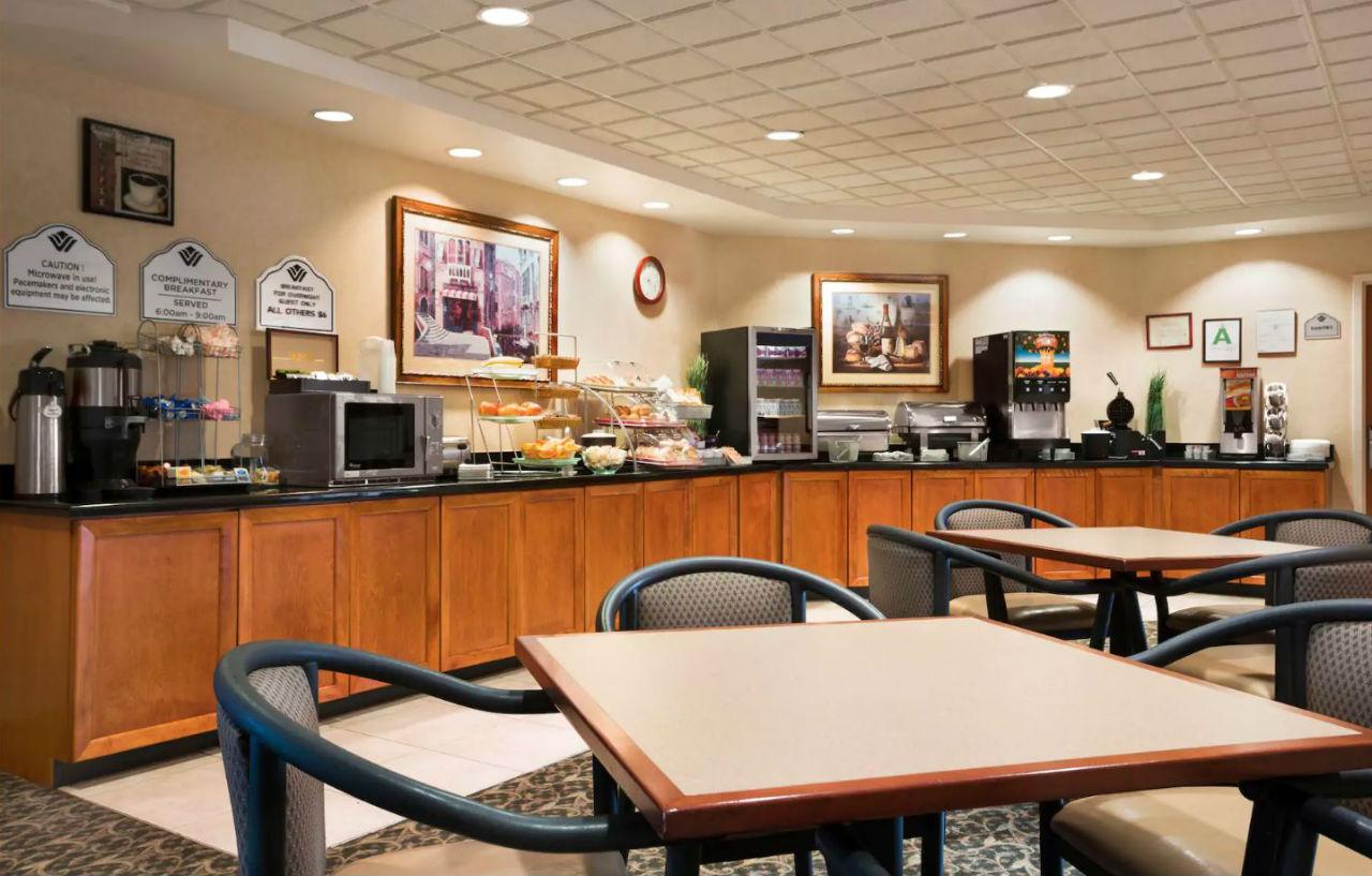 Wingate By Wyndham Louisville East Extérieur photo
